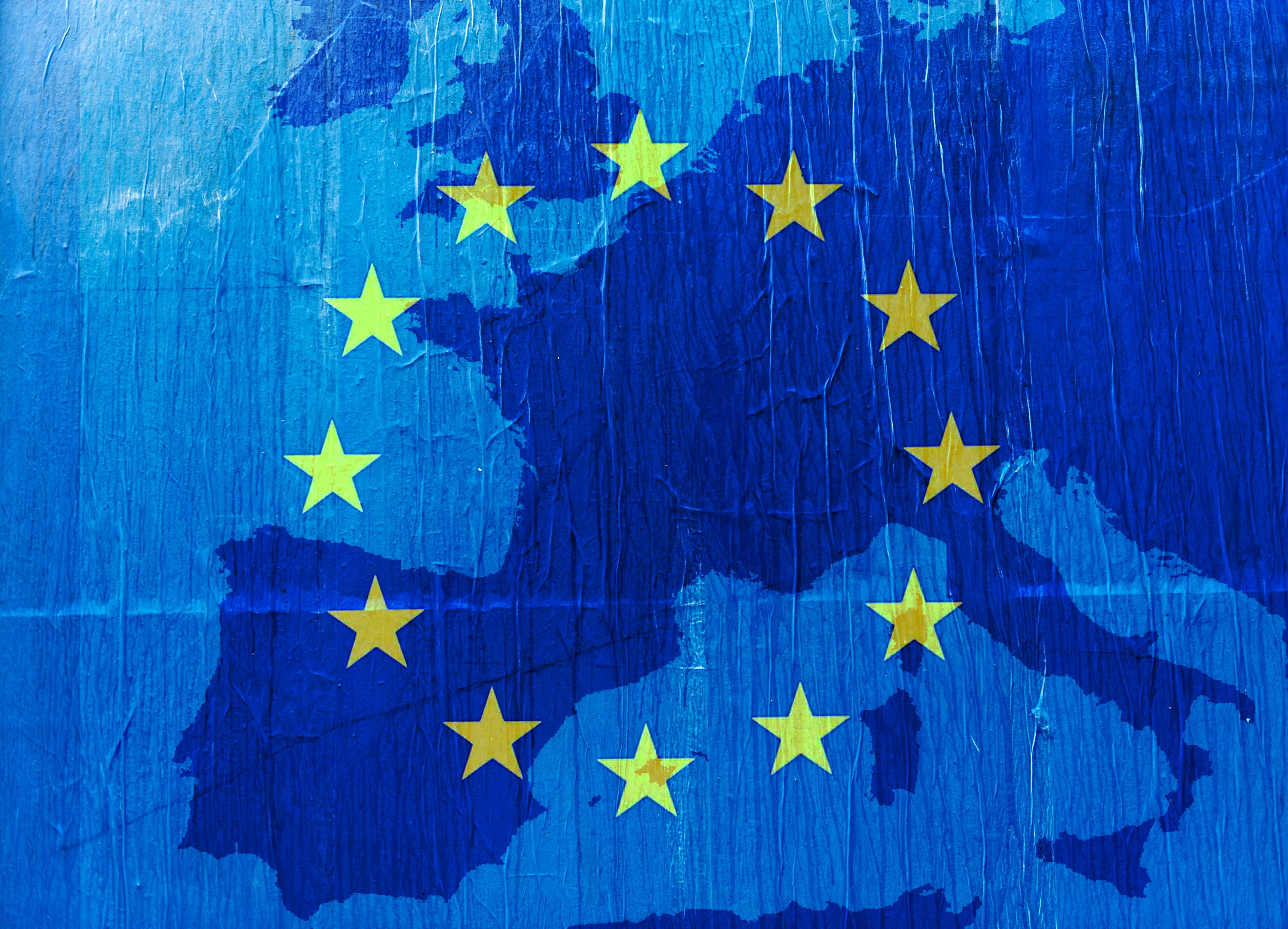 grunge-europe-map-blue-with-eu-stars.jpg